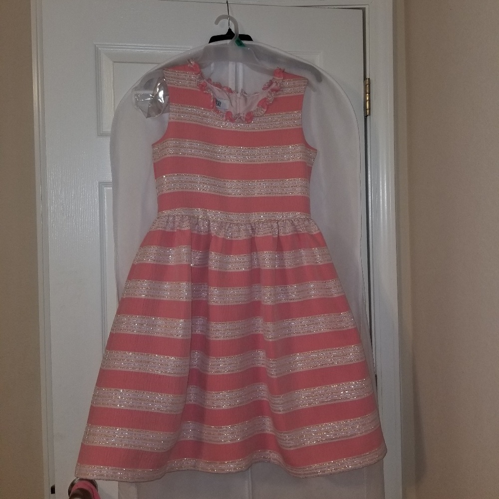 Girls dress